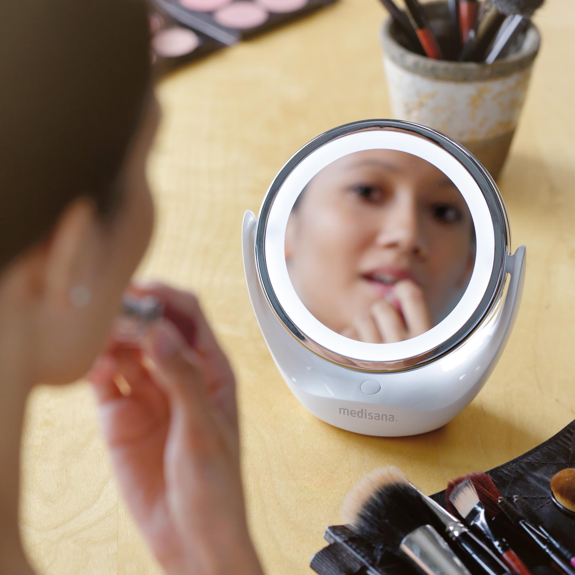 CM 835 | 2-in-1 Makeup Mirror