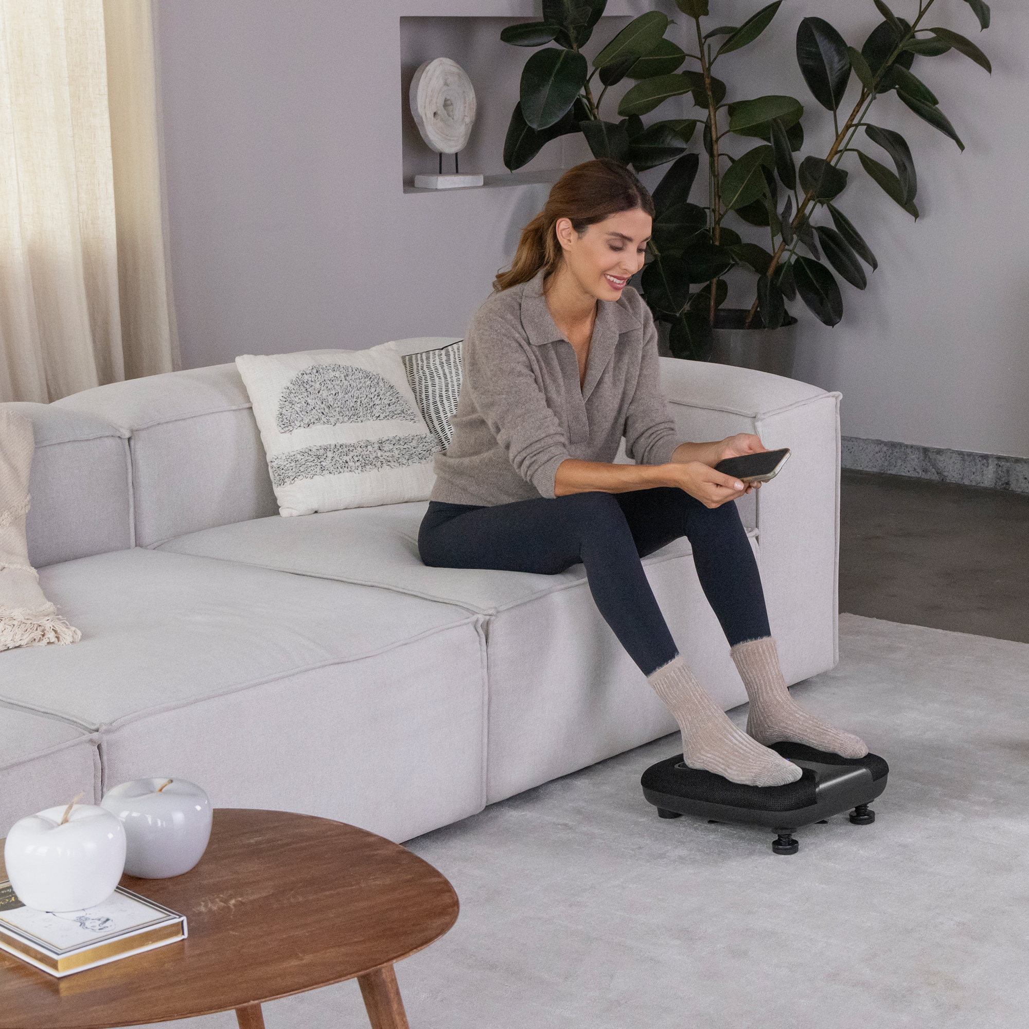LM 100 | Energising 2in1 Foot and Leg Massager