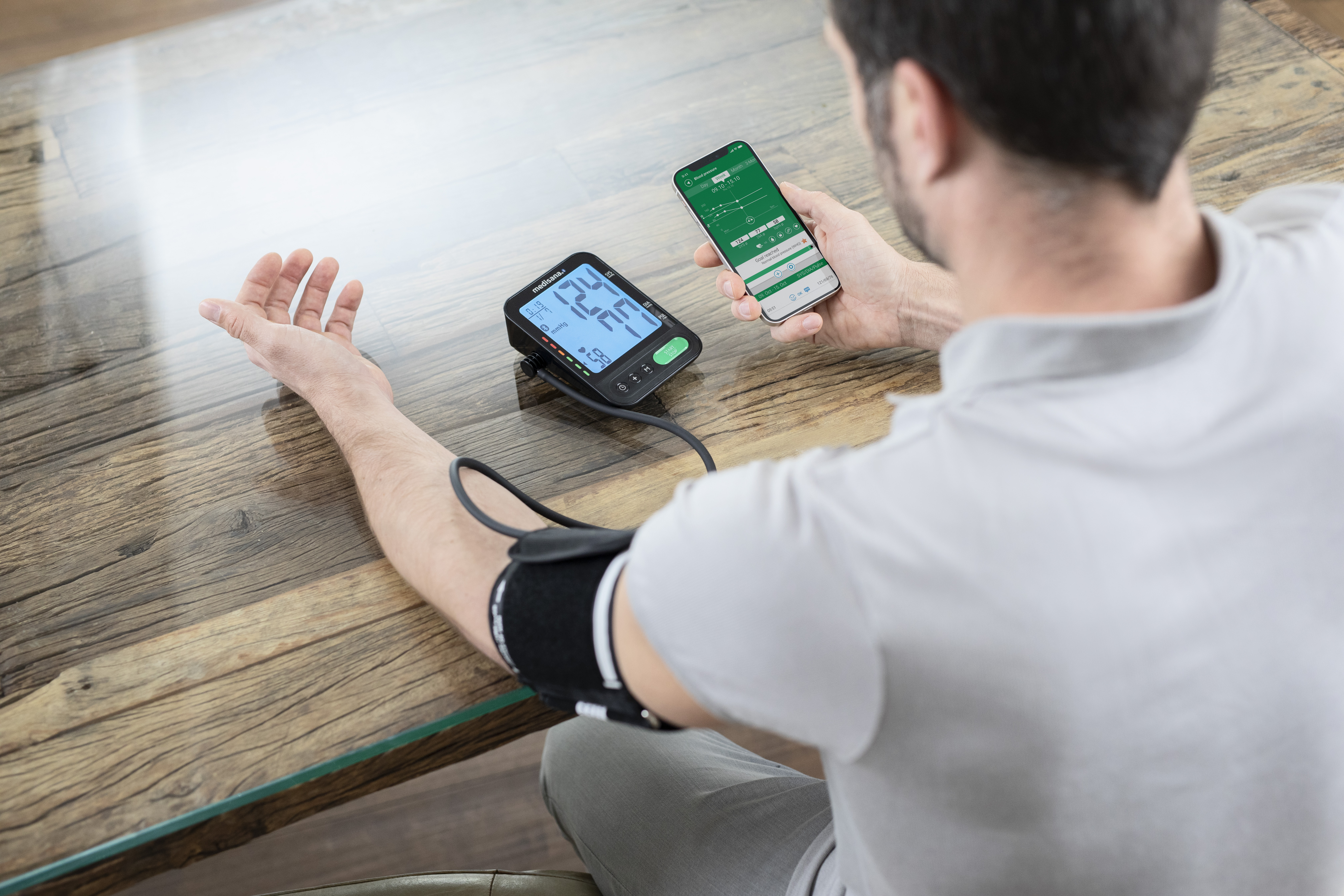 Blutdruckgerät mit Handy