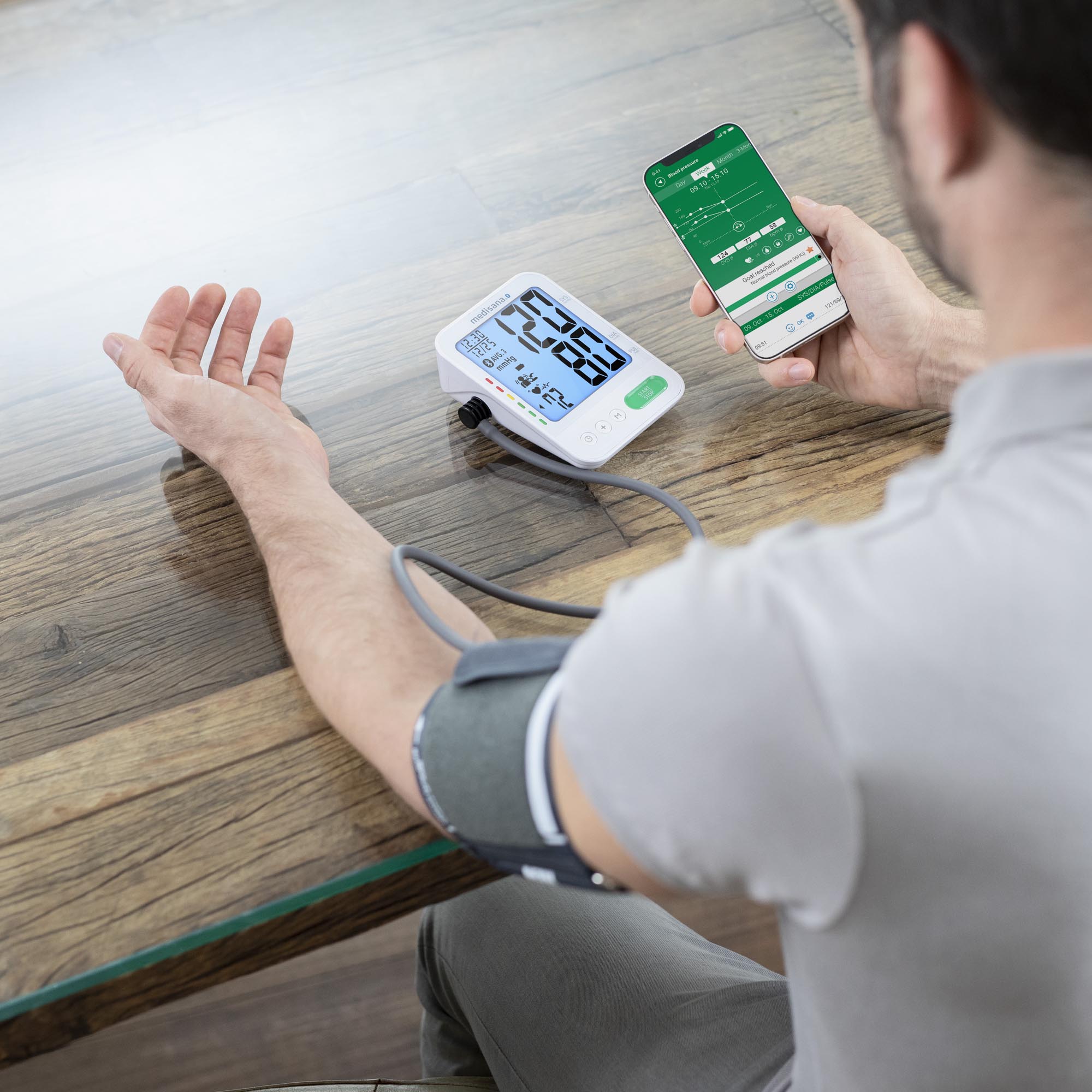 BU 584 connect | Upper-arm blood pressure monitor
