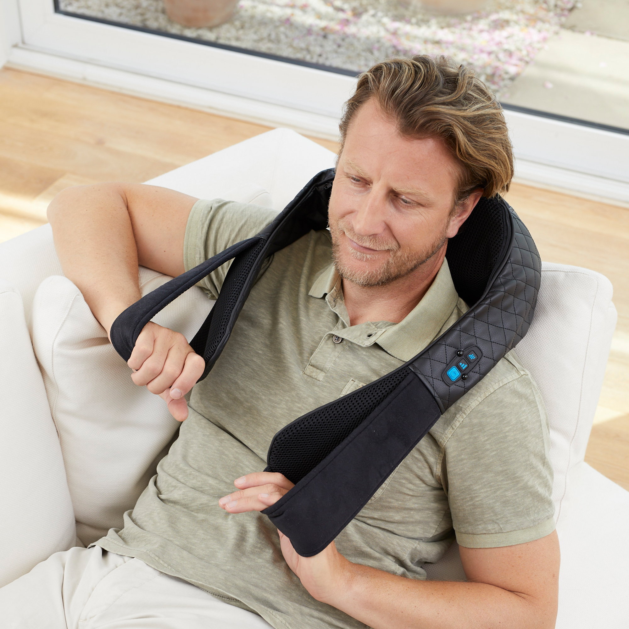 NMG 850 schwarz | Gel-Shiatsu-Nackenmassagegerät
